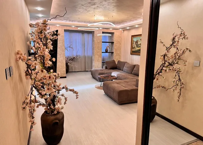 Modern Oasis On The Sea Garden - 2 Bedroom * 바르나